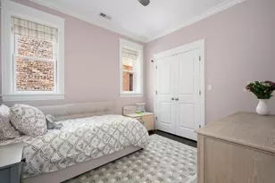 1238 W Argyle St, Chicago, IL 60640 - Photo 15