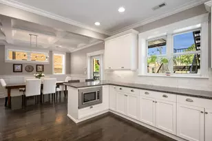 1238 W Argyle St, Chicago, IL 60640 - Photo 11