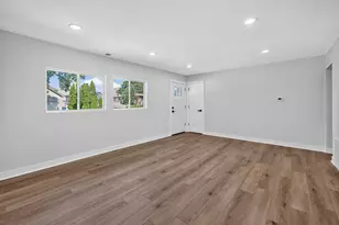 213 May St, Bensenville, IL 60106 - Photo 9