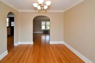 6326 N Artesian Ave, Chicago, IL 60659 - Photo 9