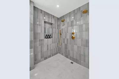 5652 W Cullom Avenue, Chicago, IL 60634 - Photo 35