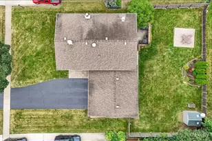 641 Devonshire Ln, Crystal Lake, IL 60014 - Photo 23
