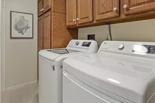 641 Devonshire Ln, Crystal Lake, IL 60014 - Photo 13