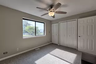 395 Wilmington Dr, Bartlett, IL 60103 - Photo 7