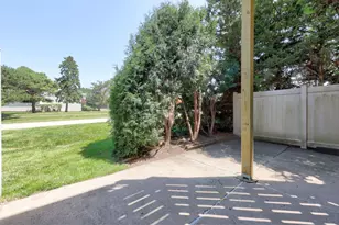 395 Wilmington Dr, Bartlett, IL 60103 - Photo 15