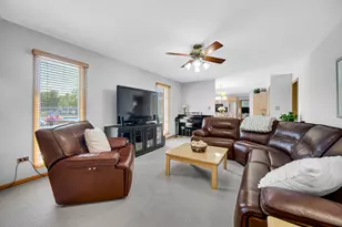 1809 185th St, Lansing, IL 60438 - Photo 9