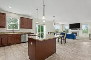 3575 Fletcher Ln, Aurora, IL 60506 - Photo 5