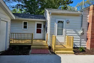 3015 Ezekiel Ave, Zion, IL 60099 - Photo 3