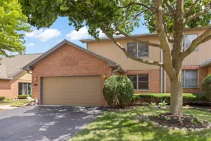 207 Ashley Way, Bloomingdale, IL 60108 - Photo 1