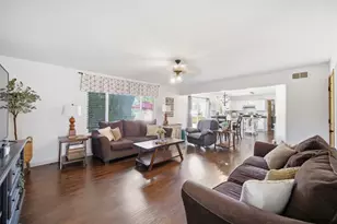 1220 Willow Way, Yorkville, IL 60560 - Photo 7