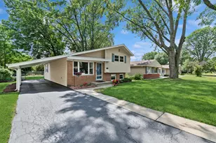 575 Lowden Ave, Glen Ellyn, IL 60137 - Photo 17