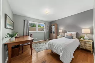 575 Lowden Ave, Glen Ellyn, IL 60137 - Photo 11