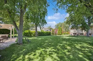 1746 Richfield Ave, Highland Park, IL 60035 - Photo 17