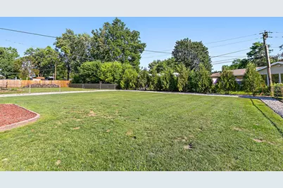 409 Glenwood Drive, Belvidere, IL 61008 - Photo 13