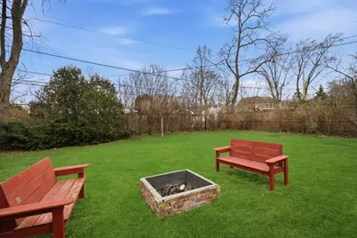 1300 Knollwood Road, Deerfield, IL 60015 - Photo 19