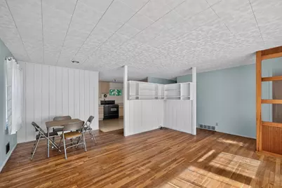 1212 N 1st Street, Dekalb, IL 60115 - Photo 5