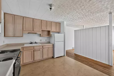 1212 N 1st Street, Dekalb, IL 60115 - Photo 11