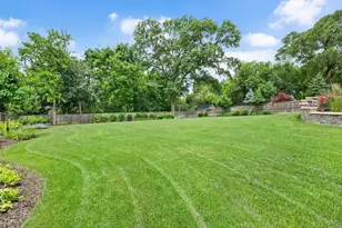 4050 Sterling Rd, Downers Grove, IL 60515 - Photo 53