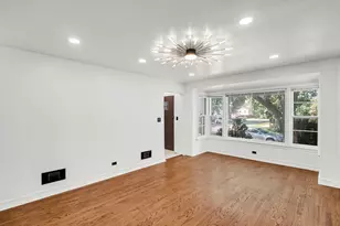 8459 S Elizabeth St, Chicago, IL 60620 - Photo 3