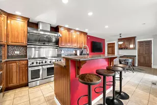 215 58th St, Clarendon Hills, IL 60514 - Photo 5