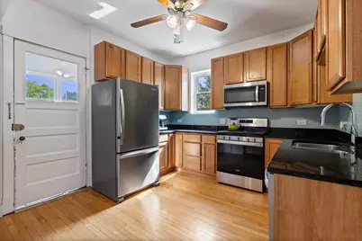 2206 W Eastwood Avenue #2, Chicago, IL 60625 - Photo 9