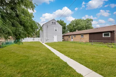 3800 Saint Paul Avenue, Bellwood, IL 60104 - Photo 15
