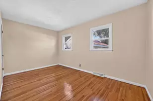 1510 Winter Dr, Freeport, IL 61032 - Photo 13