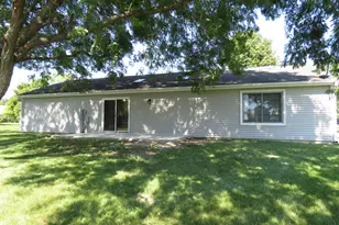 3451 Waterford Way, Island Lake, IL 60042 - Photo 3