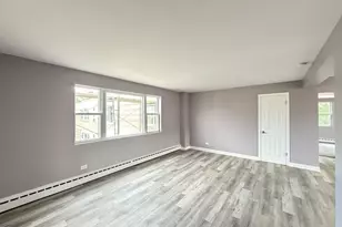 2057 E 72nd St, Chicago, IL 60649 - Photo 15