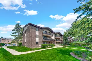 13913 James Dr, Crestwood, IL 60418 - Photo 1