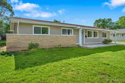 1420 Cooper Road, Hoffman Estates, IL 60169 - Photo 3