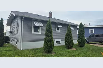302 N 16th Street, Charleston, IL 61920 - Photo 3