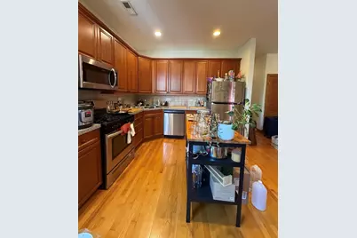 4051 N Kenmore Avenue #3S, Chicago, IL 60613 - Photo 5