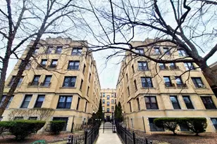 4606 N Beacon St, Chicago, IL 60640 - Photo 1