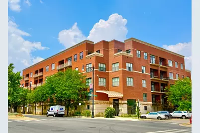 3300 W Irving Park Road #H5, Chicago, IL 60618 - Photo 1