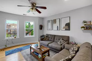 7401 N Hoyne Ave, Chicago, IL 60645 - Photo 5