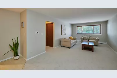 8541 Lotus Avenue #710, Skokie, IL 60077 - Photo 3