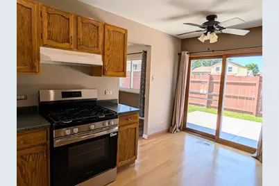 1 Oak Meadow Court, Streamwood, IL 60107 - Photo 7