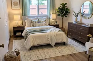 1 Oak Meadow Ct, Streamwood, IL 60107 - Photo 9