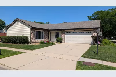 1 Oak Meadow Court, Streamwood, IL 60107 - Photo 1