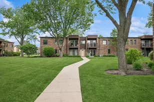 1165 Pleasant Run Dr, Wheeling, IL 60090 - Photo 17