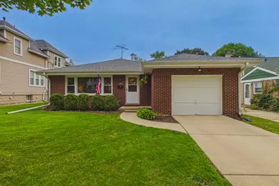 203 S Edward Street, Mount Prospect, IL 60056 - Photo 1