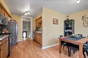 517 Longwood Dr, Buffalo Grove, IL 60089 - Photo 7