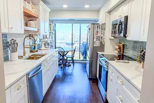 250 W Parliament Pl, Mount Prospect, IL 60056 - Photo 13