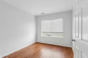 12688 W Wakefield Dr, Beach Park, IL 60083 - Photo 17