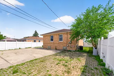 9228 Robinson Avenue, Franklin Park, IL 60131 - Photo 31