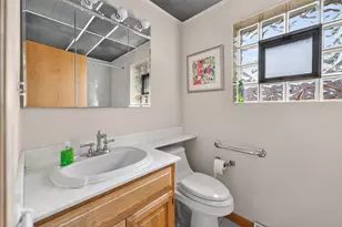 9228 Robinson Ave, Franklin Park, IL 60131 - Photo 15