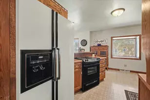 304 E Elm St, Fairbury, IL 61739 - Photo 25