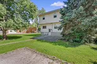 304 E Elm St, Fairbury, IL 61739 - Photo 55