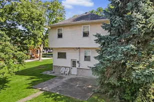 304 E Elm St, Fairbury, IL 61739 - Photo 5